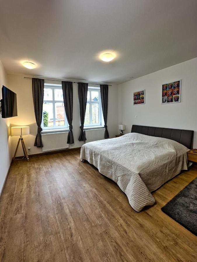 Gallery Apartments Либерец Екстериор снимка